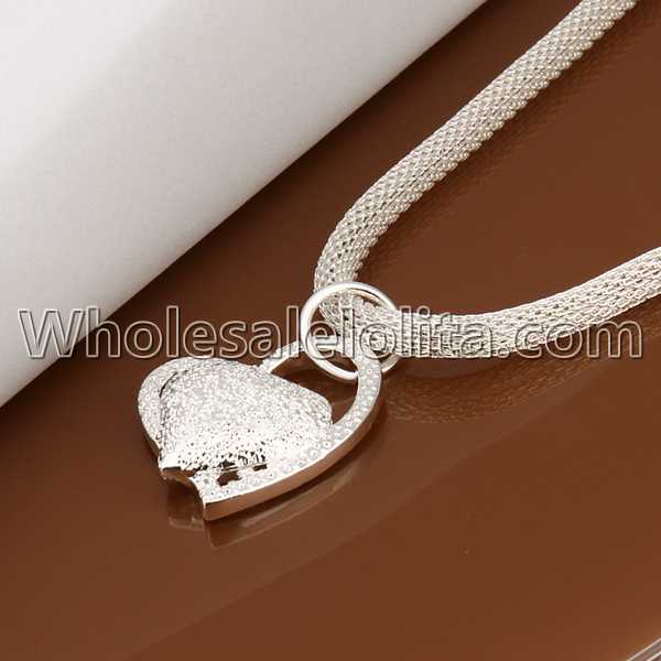 Fashionable Platinum Necklace with Cross Heart Pendant for Versatile Occasions