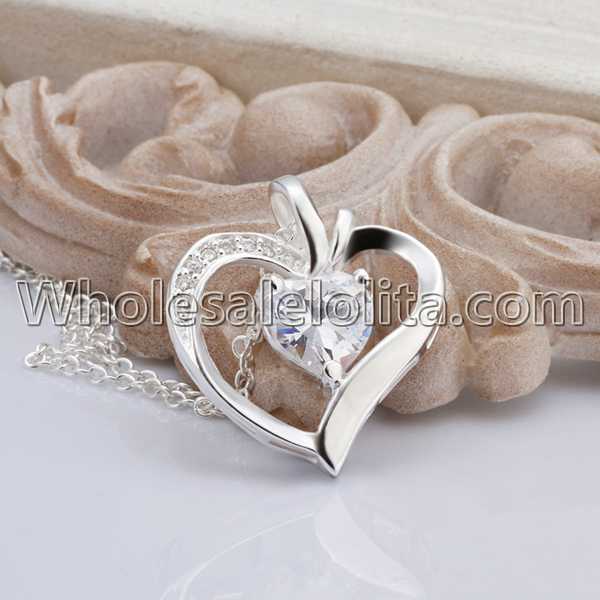 Fashionable Platinum Necklace with Dual Layer Heart Pendant for Versatile Occasions